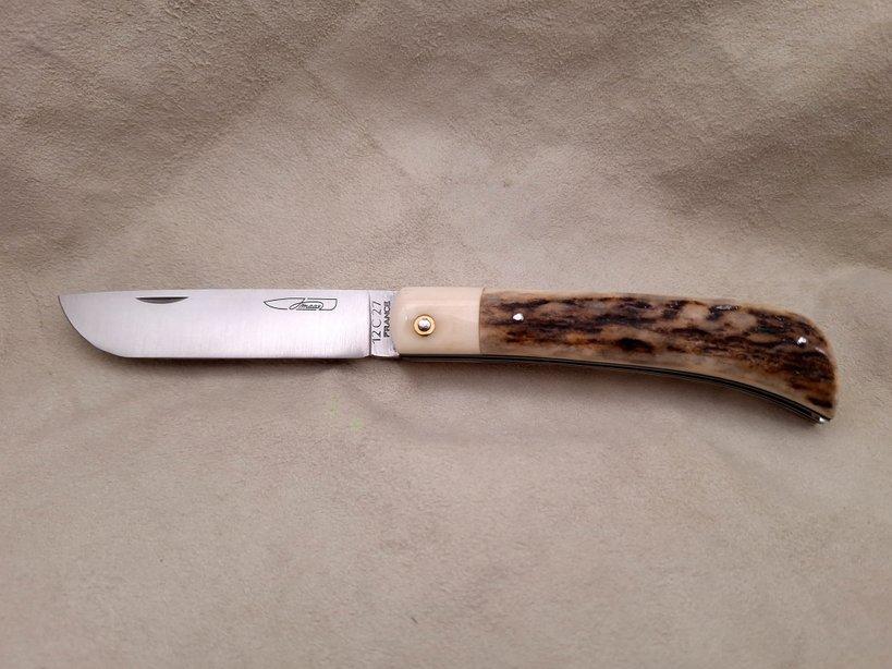 photo d'un couteau artisanal