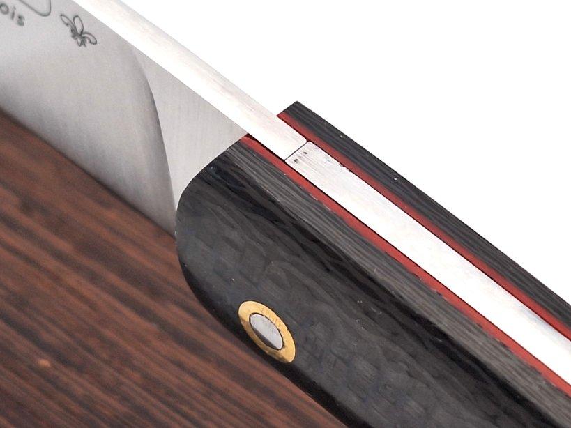 photo d'un couteau artisanal