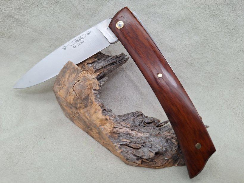 photo d'un couteau artisanal